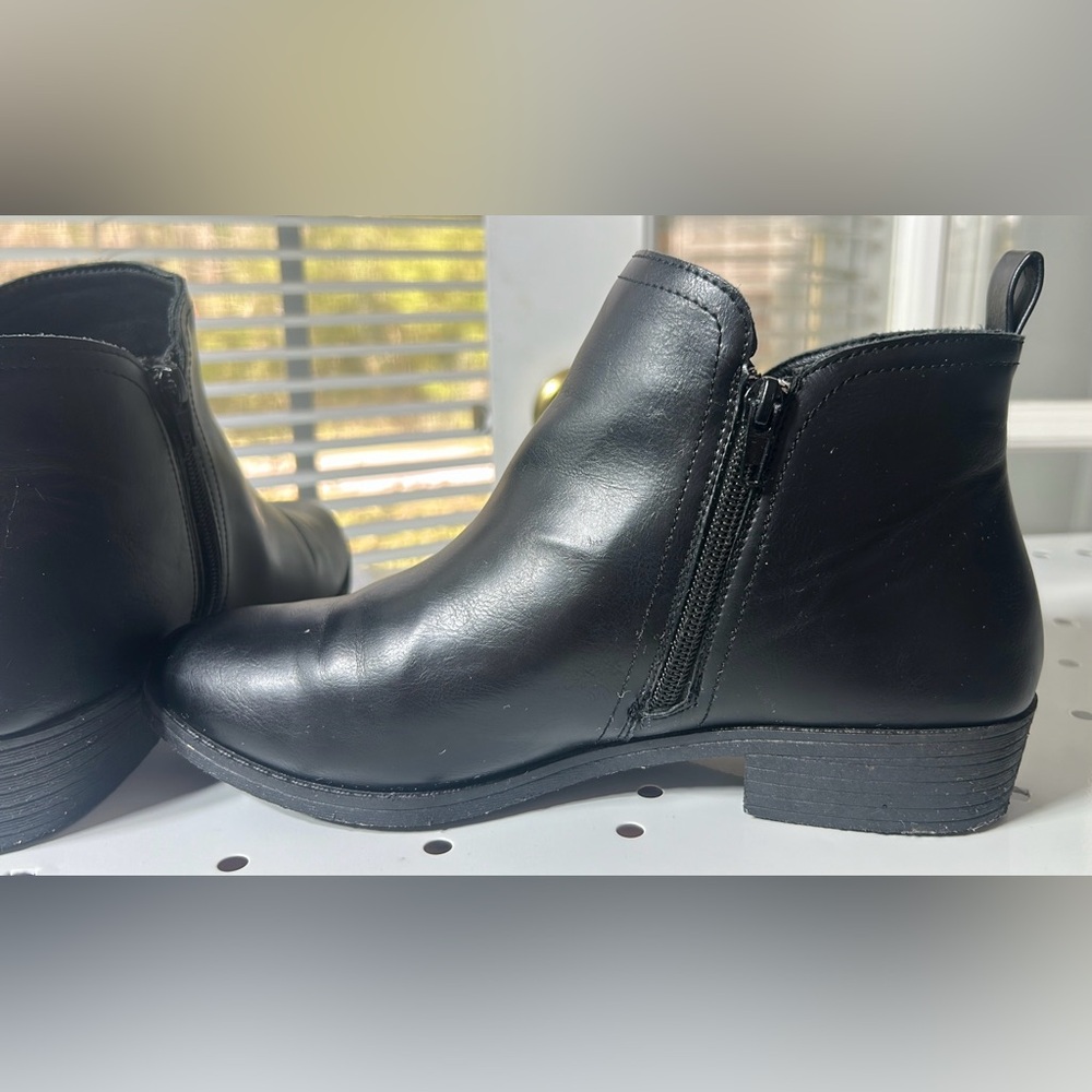 Alexis Bendel Golda-01L Women’s Boots Black Chelsea Zip Ankle Size 8.5 - Picture 5 of 10